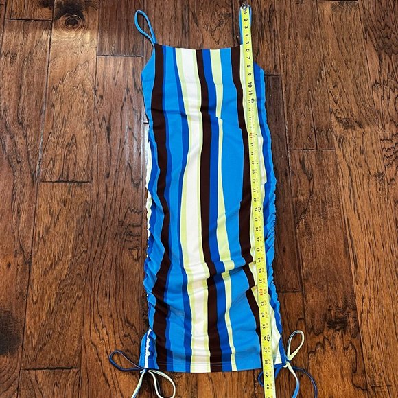 Fabletics Live-In Spaghetti Strap Dress Size Medium Wavy Stripe Blue Midi Fitted - Picture 9 of 15